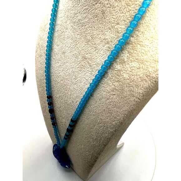 NEW Acrylic Blue Beaded Floral Pendant Necklace - Picture 6 of 12